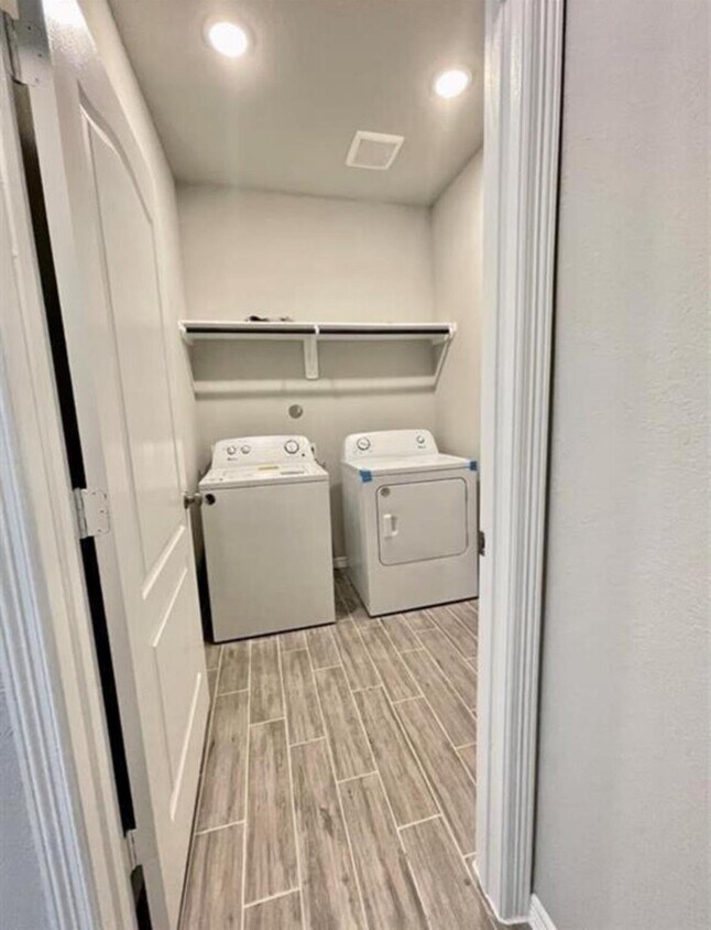 Foto del edificio - 14536 Jelly Pnes Dr