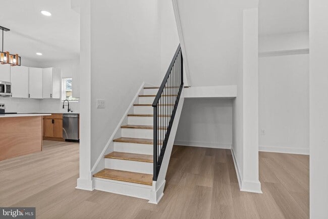 Foto del edificio - 12 Stonybrook Dr