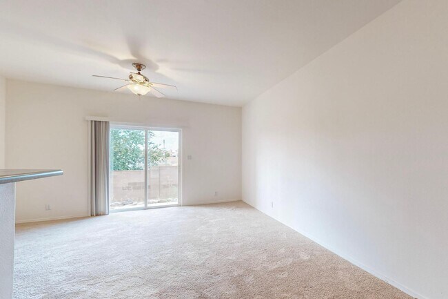 Building Photo - 309 Lanier Dr SE
