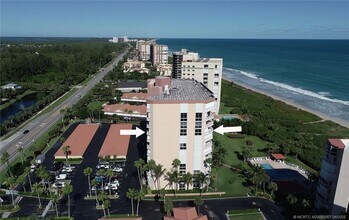 Building Photo - 3880 N Hwy A1A