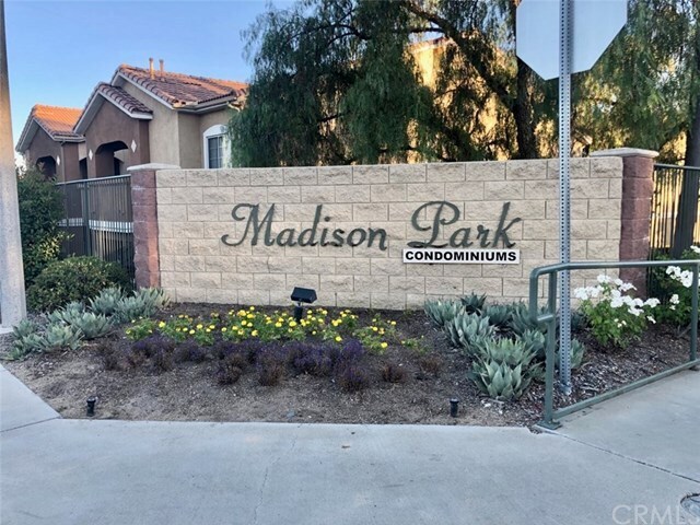 Primary Photo - 24909 Madison Ave