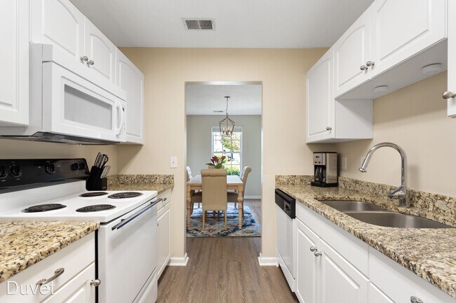 Building Photo - 2 br, 2 bath House - 1361 Pinnacle Lane