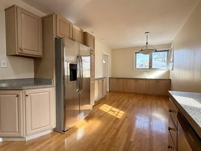 Building Photo - 8032 Wisner St