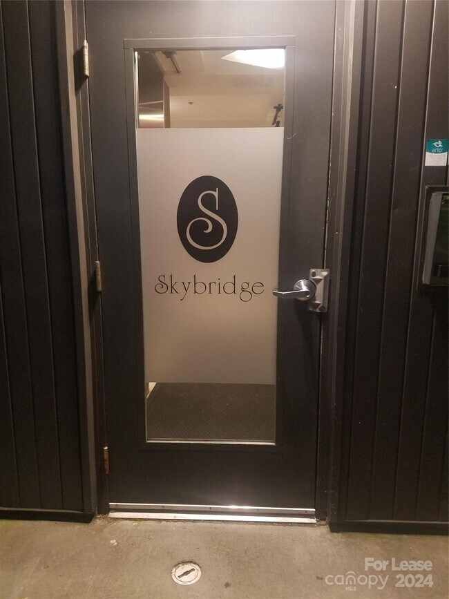 Foto del edificio - 630 Calvert St