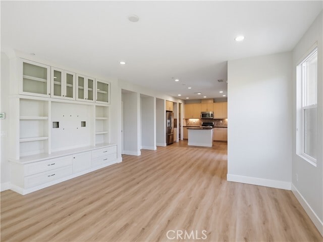 Building Photo - 1 Vantis Dr