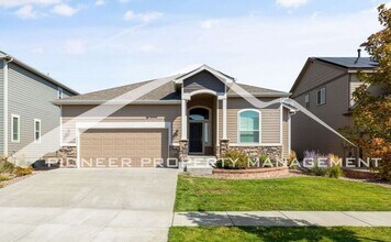 Building Photo - 6758 Black Saddle Dr