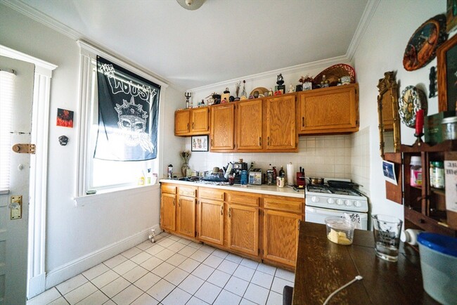 Building Photo - 58 Selkirk Rd
