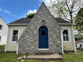 Building Photo - 60 Jeanibo Rd