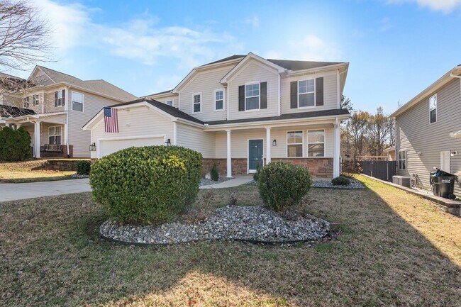 Building Photo - Immaculate 5-bedroom Paradise!