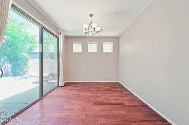 Foto del edificio - 337 West Swan Drive