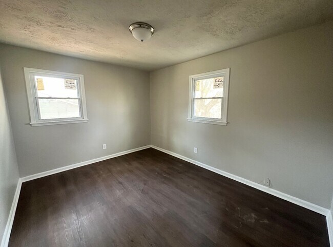 Foto del edificio - 424 34th Ave W