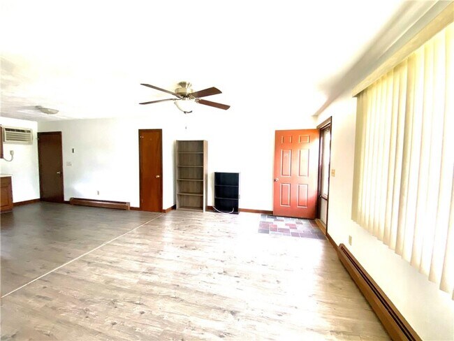 Building Photo - 137 Fountain Ave