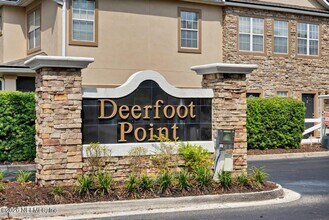 Building Photo - 7157 Deerfoot Cir