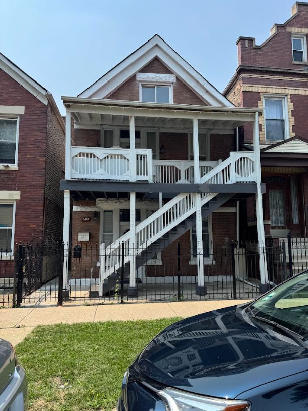 Building Photo - 2620 S Sawyer Ave