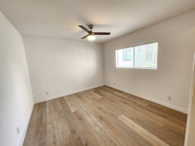 Foto del edificio - 914 Felspar St