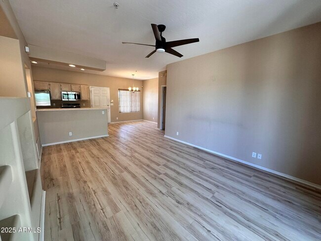 Foto del edificio - 9253 N Firebrick Dr