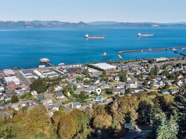 Building Photo - 3088 Harrison Ave