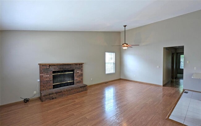 Building Photo - 332 Spencer Pl