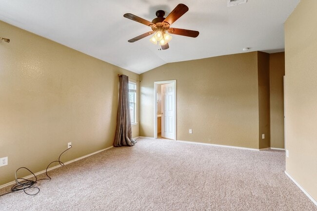 Building Photo - Elegant 4 Bedroom, 2 Bath Single Story Ret...
