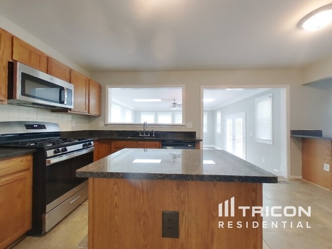 Building Photo - 12803 Dunkirk Dr