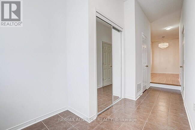 Building Photo - 137 Laramie Crescent