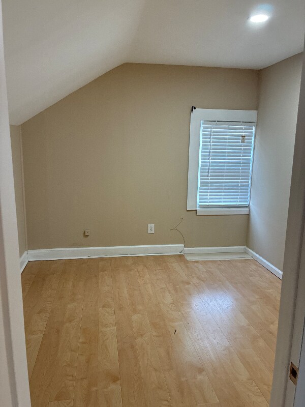 Building Photo - 305 Penfield Pl