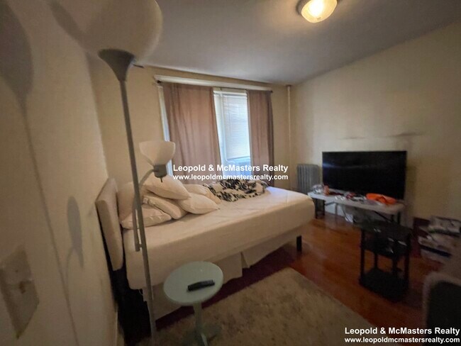 Foto del edificio - 41 Park Dr