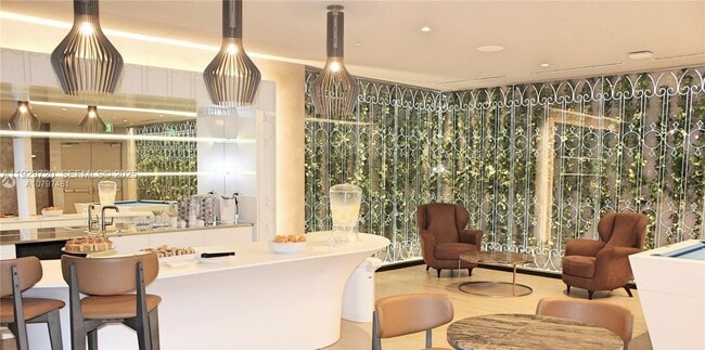 Building Photo - 1000 Brickell Plaza