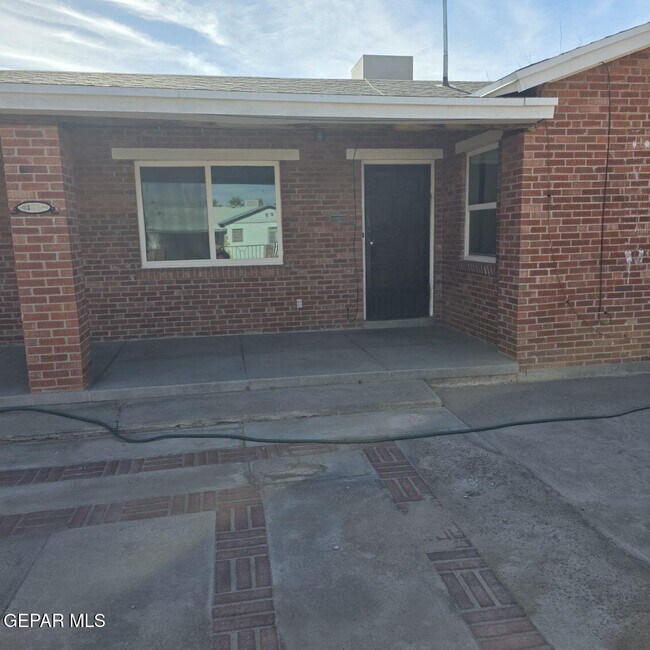 Foto del edificio - 4642 Walter Ln