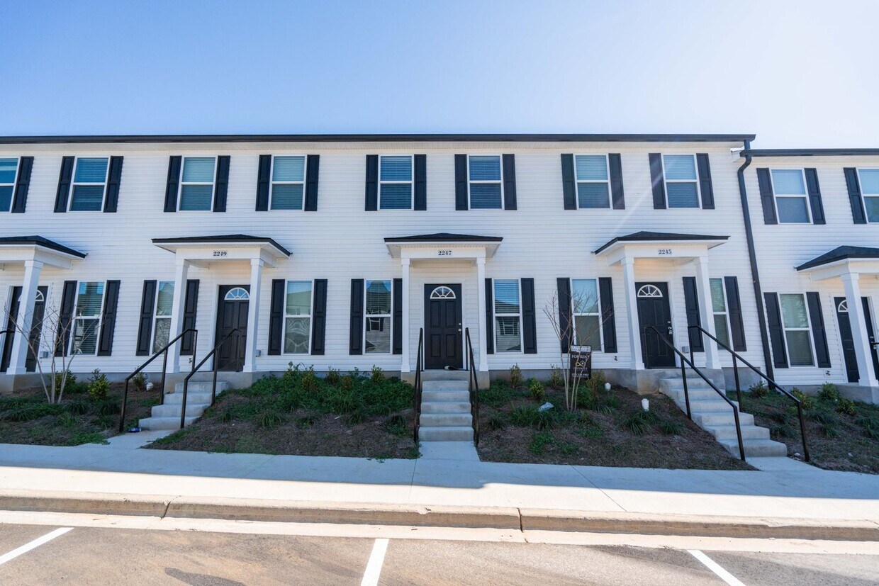 2247 Del Carmel Way, Tallahassee, FL 32303 Condo for Rent in