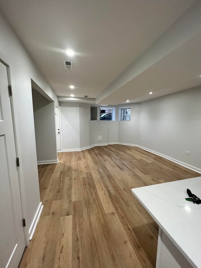 Foto del edificio - 1452 N Fairfield Ave