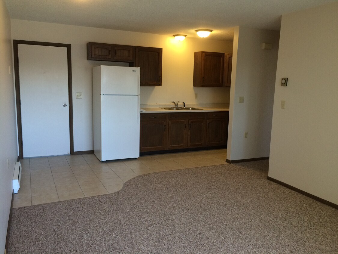 Primary Photo - 310 Sherburn St