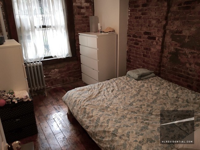 Foto del edificio - 414 Madison St