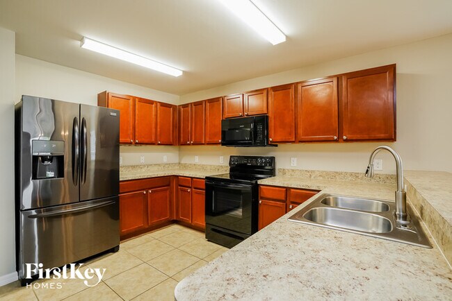 Foto del edificio - 708 Evening Shade Ln