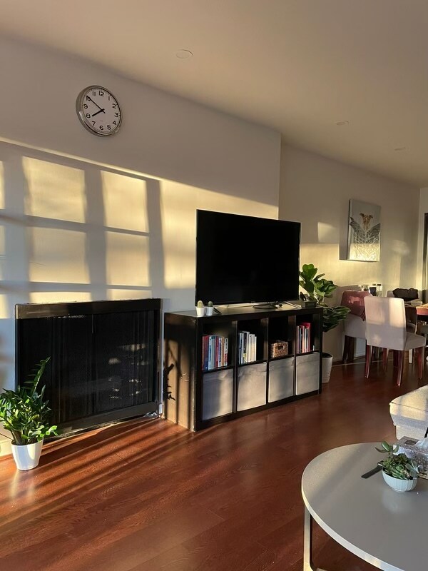 Foto del edificio - 7315 Raintree Cir
