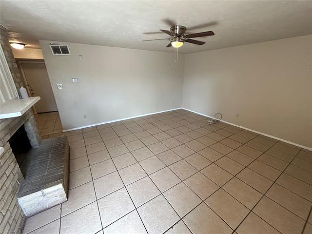 Building Photo - 1105 E Cober Dr