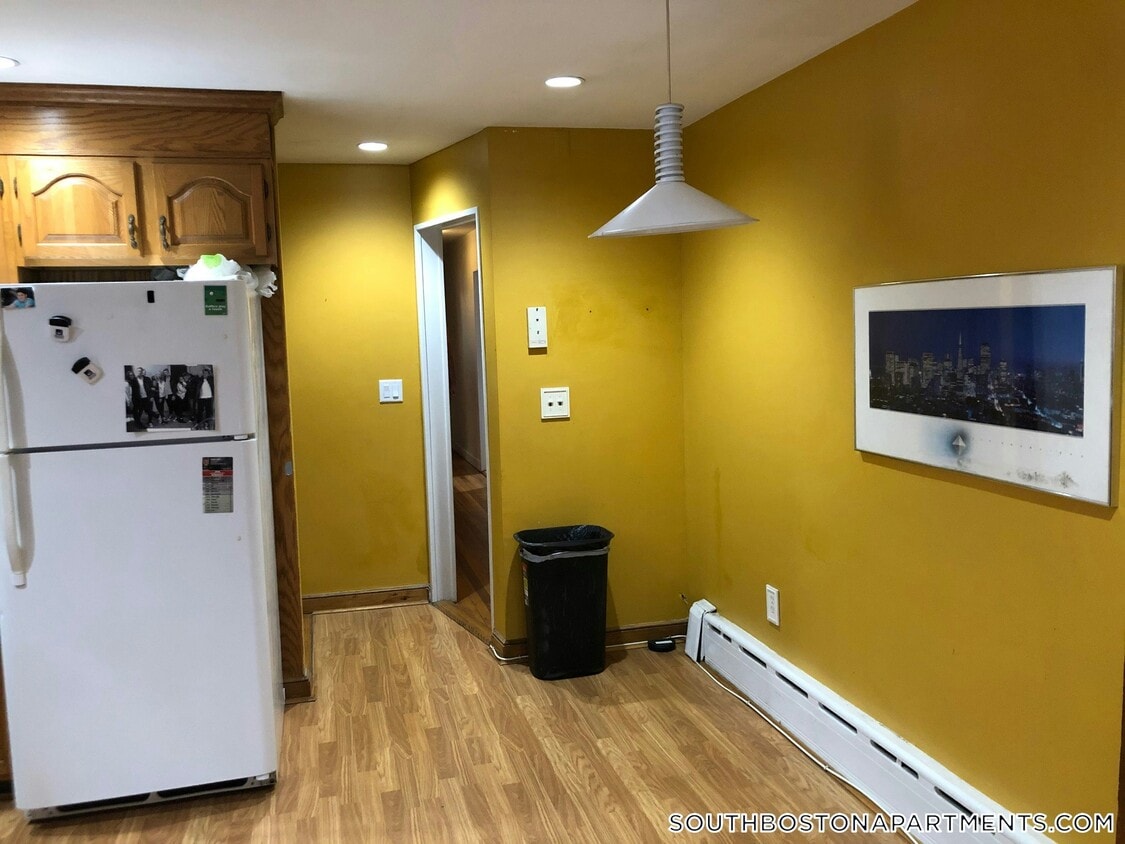 Primary Photo - 338 K St