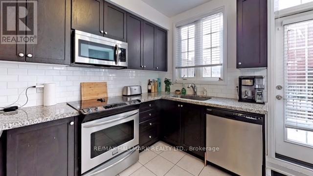 Building Photo - 24 Raffeix Ln