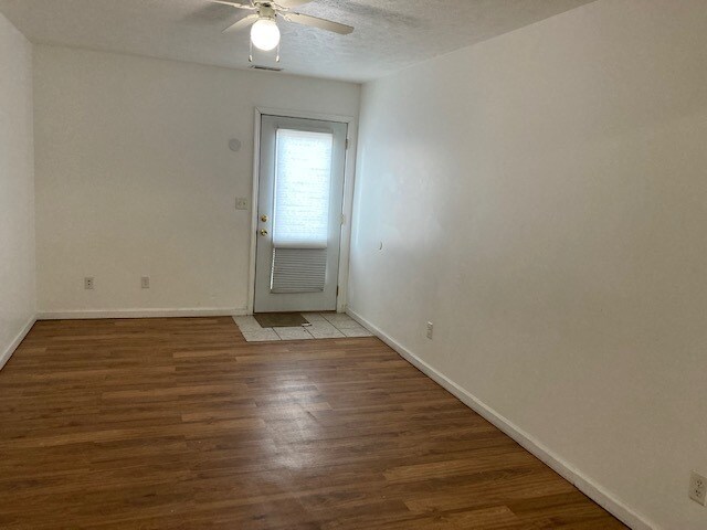 Foto del edificio - 2915 W Louise St