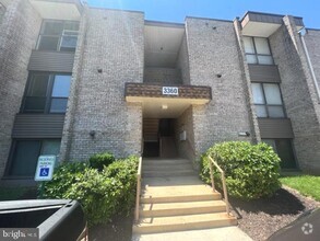 Building Photo - 3360 Huntley Sq Dr