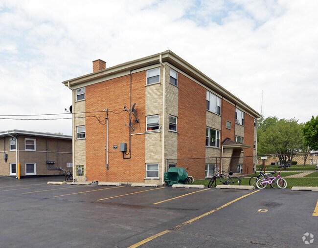 Building Photo - 89 E Blecke Ave
