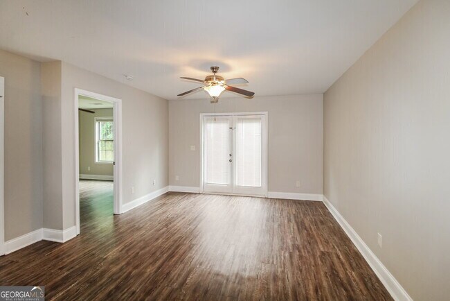 Building Photo - 153 Colony Park Ln