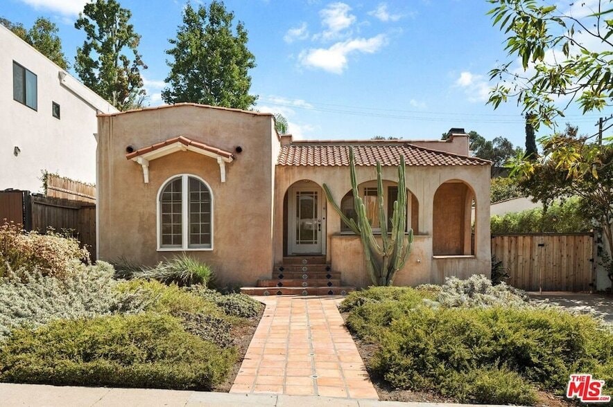 Foto principal - 1320 Eagle Vista Dr