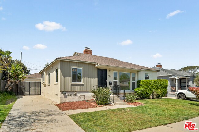 Foto del edificio - 7601 Dunfield Ave