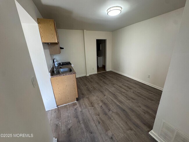 Foto del edificio - 724 Cortlandt St