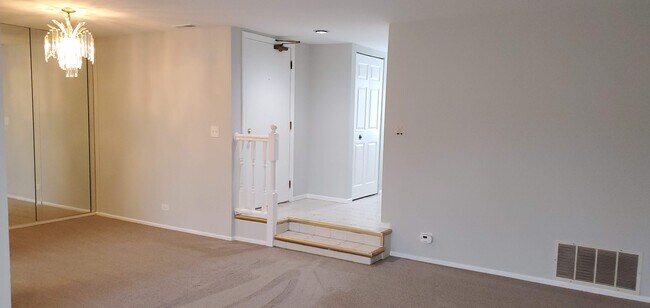 Foto del edificio - 1406 Clairmont Ct