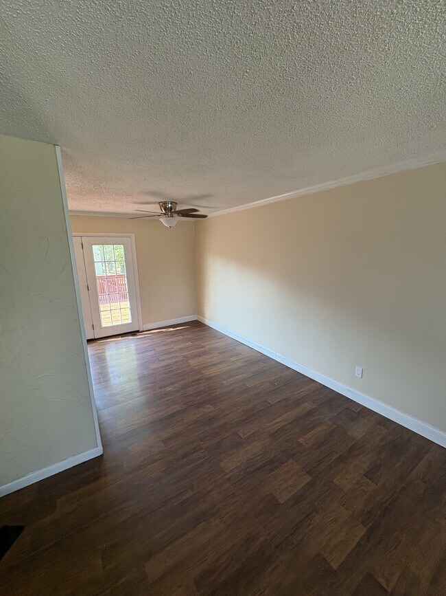 Foto del edificio - 3805 E Fitzgerald Rd