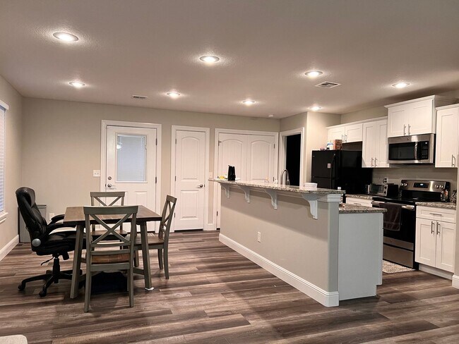 Foto del edificio - 3 Bedroom 2 Bathroom home