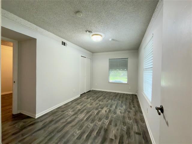 Building Photo - 6455 Waverly Way