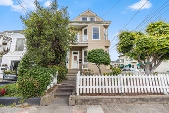 Building Photo - 1718 Lincoln Ave